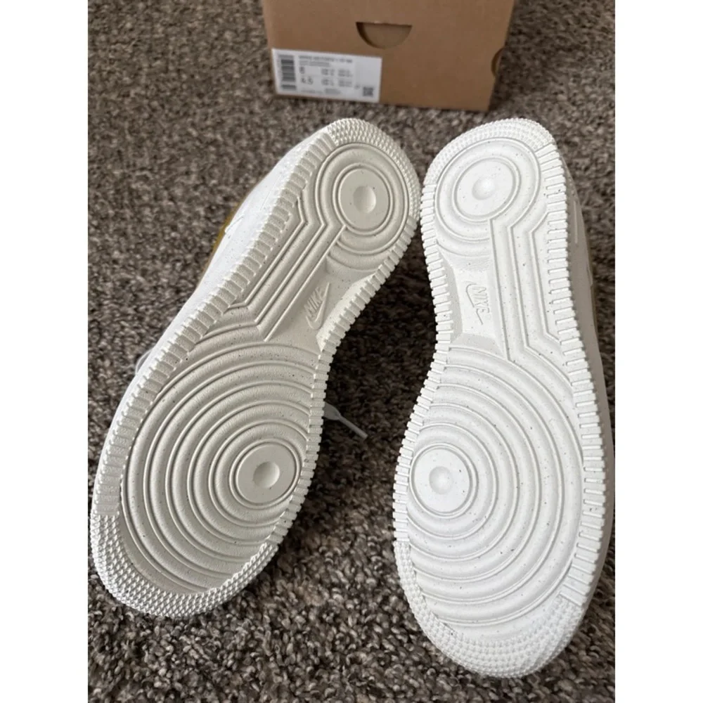 Nike Air Force 1 Next Nature Summit White Bronze